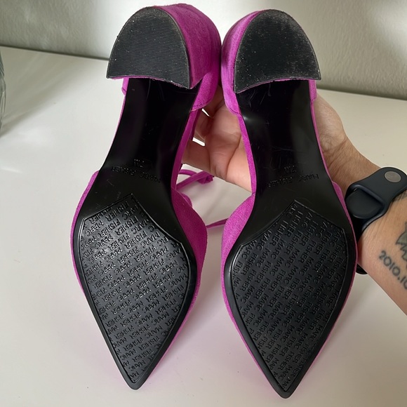 Marc Fisher Cerana Suede Pumps - Picture 9 of 11